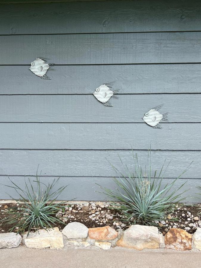 Kingwood Cottage - 10 Mins From Iah - Lake Front همبل المظهر الخارجي الصورة