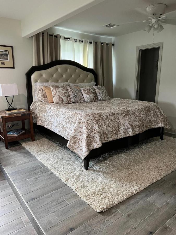 Kingwood Cottage - 10 Mins From Iah - Lake Front همبل المظهر الخارجي الصورة