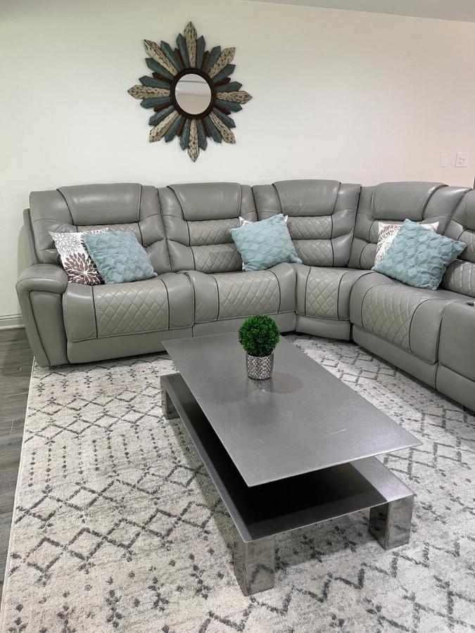 Kingwood Cottage - 10 Mins From Iah - Lake Front همبل المظهر الخارجي الصورة