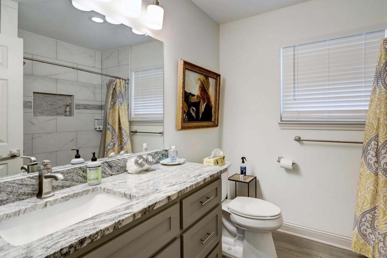Kingwood Cottage - 10 Mins From Iah - Lake Front همبل المظهر الخارجي الصورة