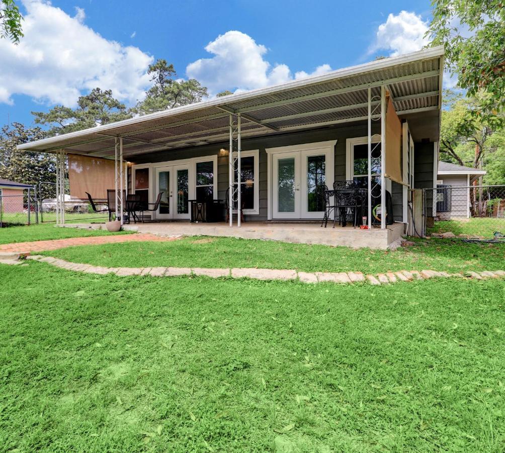 Kingwood Cottage - 10 Mins From Iah - Lake Front همبل المظهر الخارجي الصورة