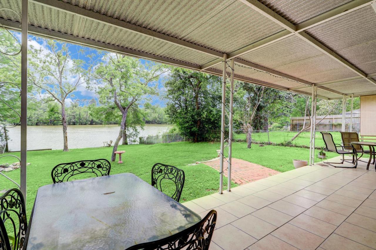 Kingwood Cottage - 10 Mins From Iah - Lake Front همبل المظهر الخارجي الصورة