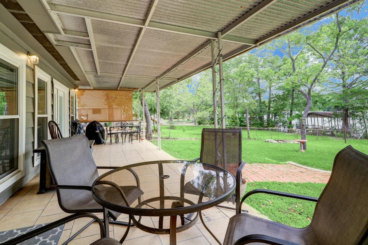 Kingwood Cottage - 10 Mins From Iah - Lake Front همبل المظهر الخارجي الصورة